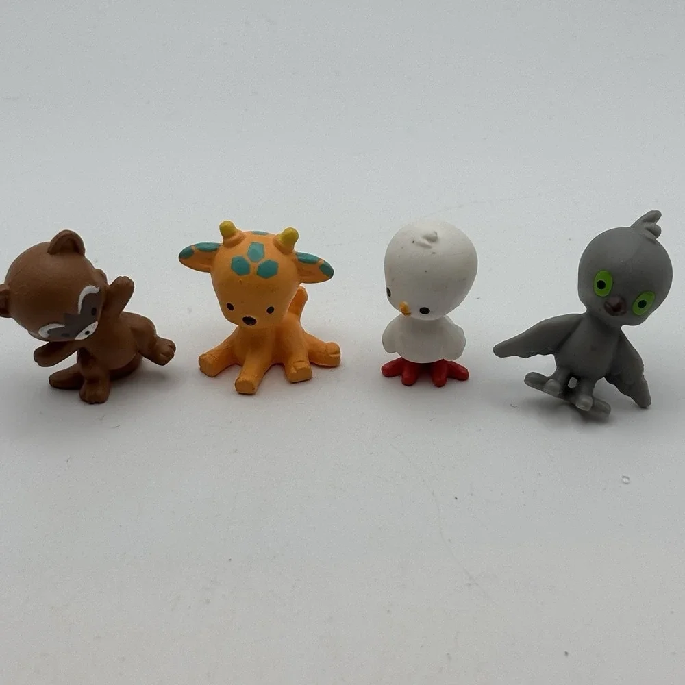 Twozies Lot Of 4 Cute Mini Collectible Animals Birds Raccoon‎  Giraffe